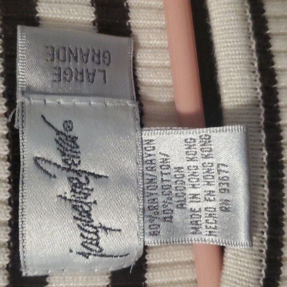 Sweater - Picture 2 of 2